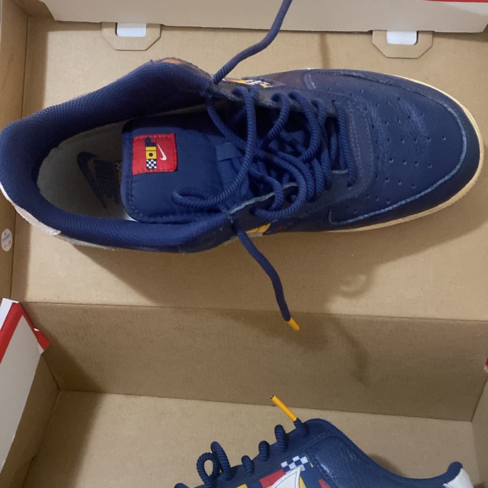 AF1 - Picture 2 of 3